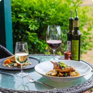 2 Course Vineyard Lunch with Sparkling for 2 people